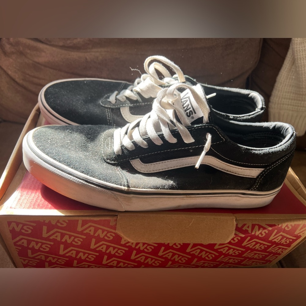Vans, men’s size 11.5